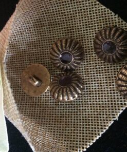 High Quality Vintage Metal Swirl Button 20mm