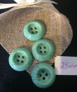 Chunky 4 Hole 25 mm x 4 Buttons – Tea Green